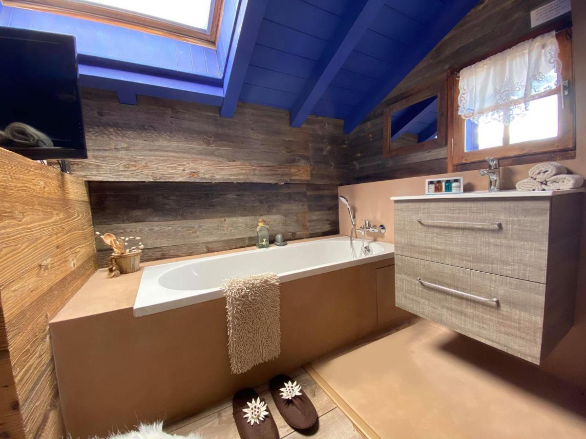 Micro-Lodge, Le Petit Nid D'Amour Montriond Bagian luar foto
