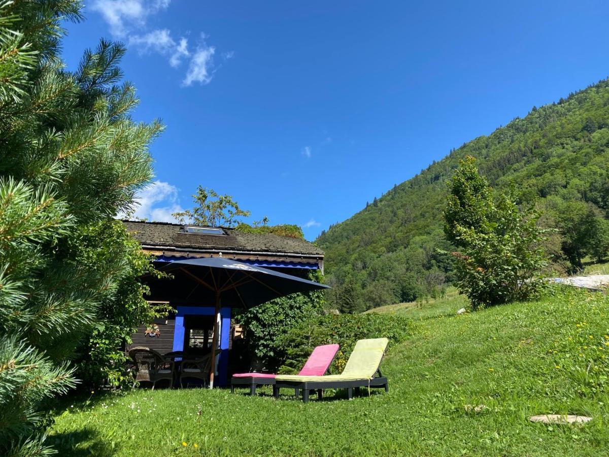Micro-Lodge, Le Petit Nid D'Amour Montriond Bagian luar foto